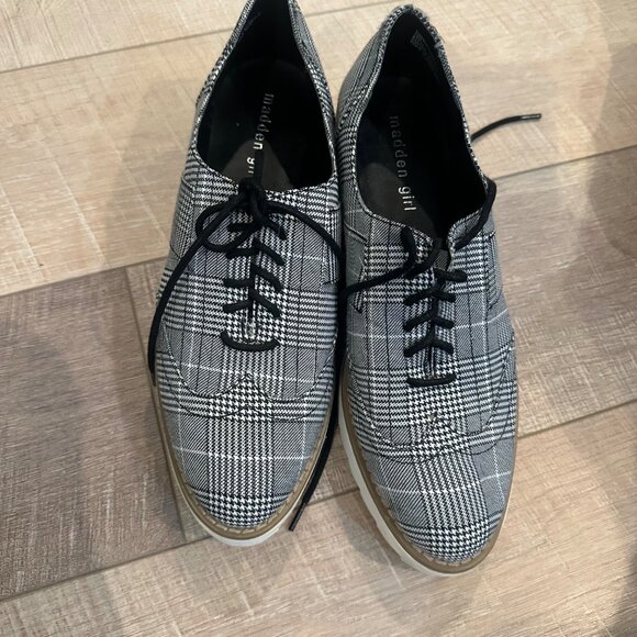 MADDEN GIRL WOMENS BLACK PLAID SHOES SIZE 10 - Picture 8 of 8